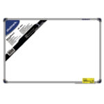 Tablero blanco Studmark 60×90 cm con repisa..
